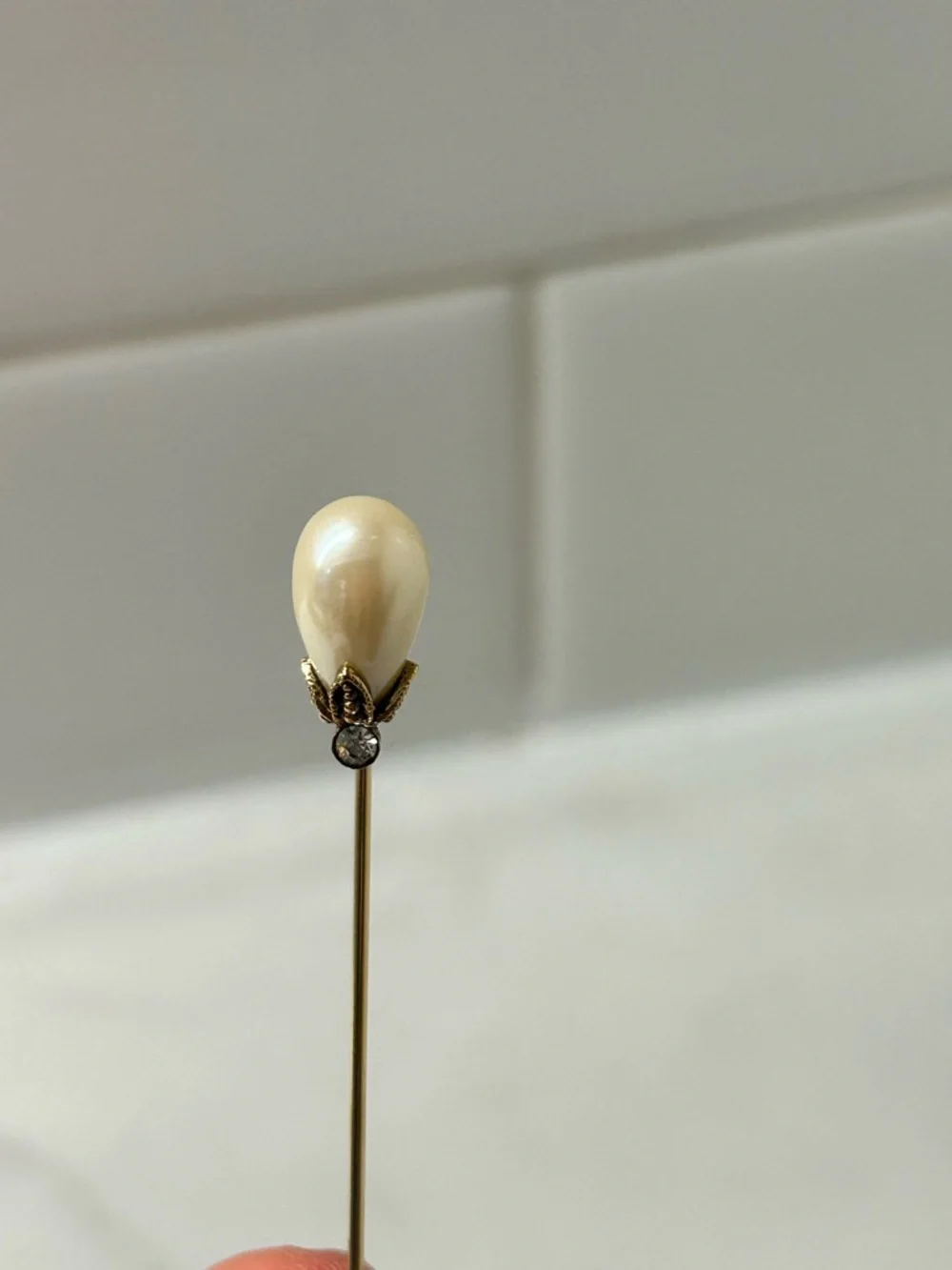 Faux Pearl Teardrop Stick Pin Lapel Pin - Cream and Gold